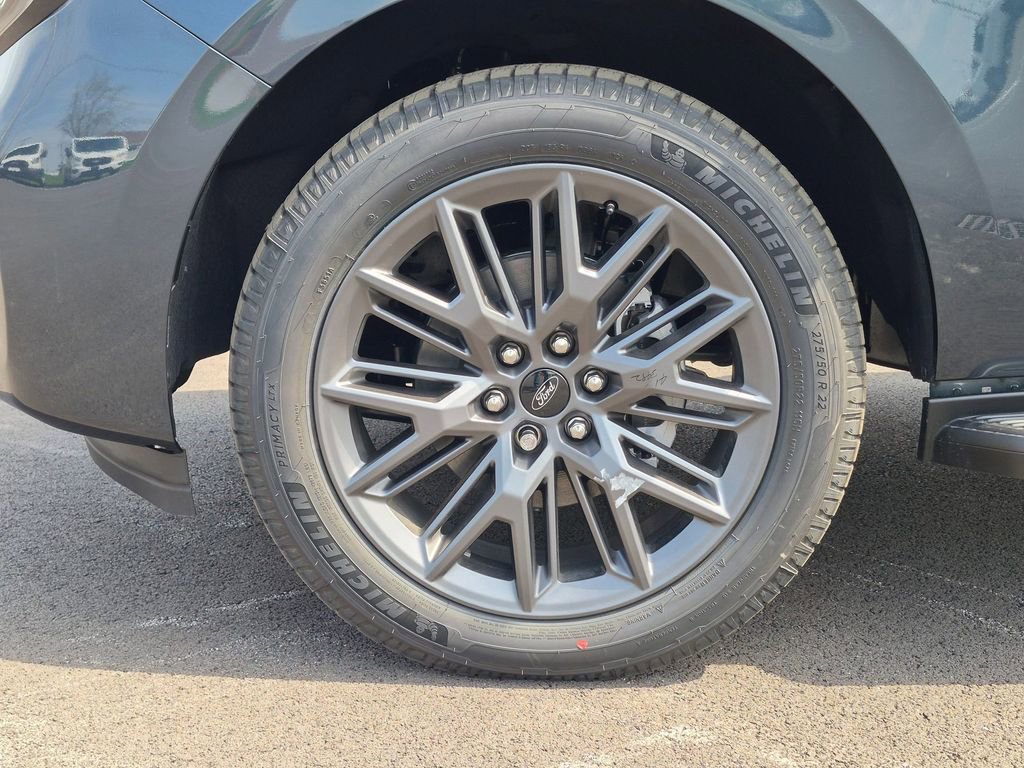 New 2026 Ford Expedition Max Platinum image 32