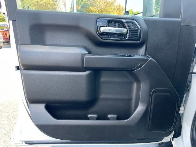 Used 2024 Chevrolet Silverado 2500 Custom w/ Custom Value Package image 14