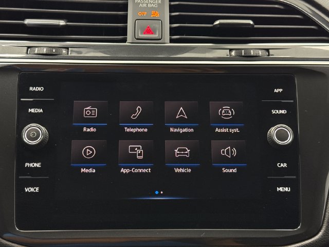 Used 2023 Volkswagen Tiguan SE R-Line FWD image 15