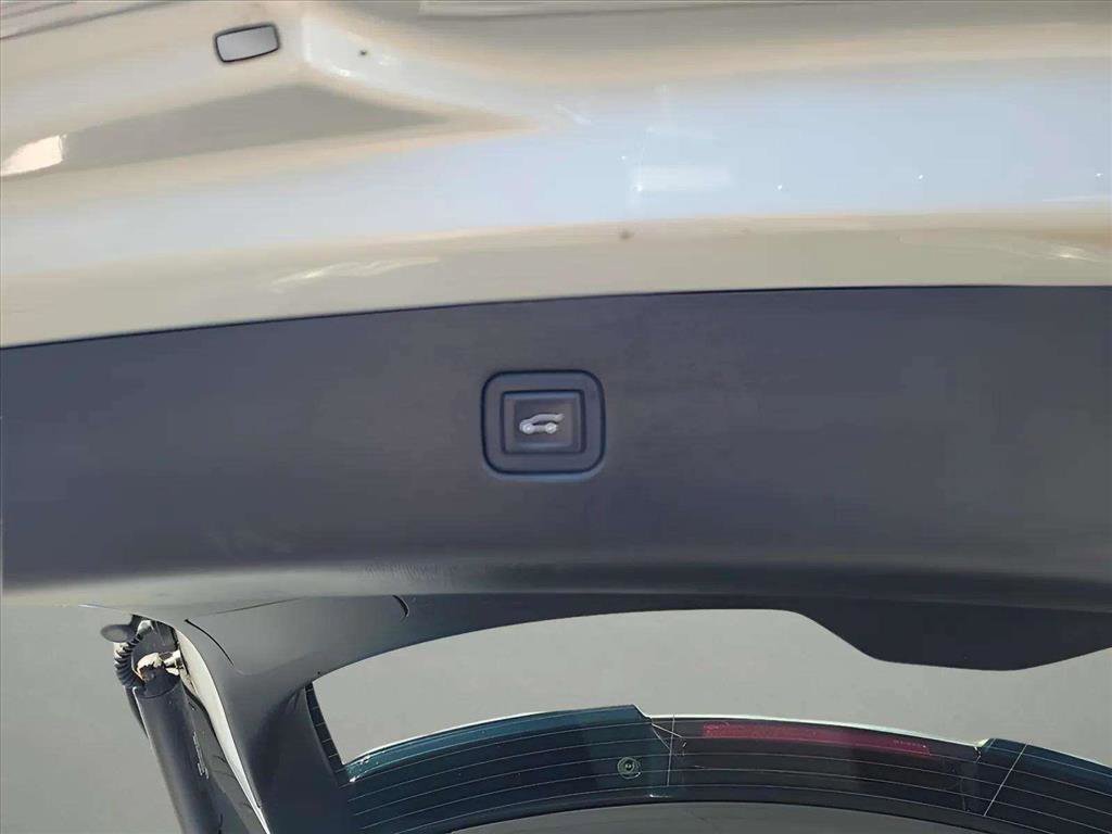 Used 2019 Chevrolet Blazer LT image 22