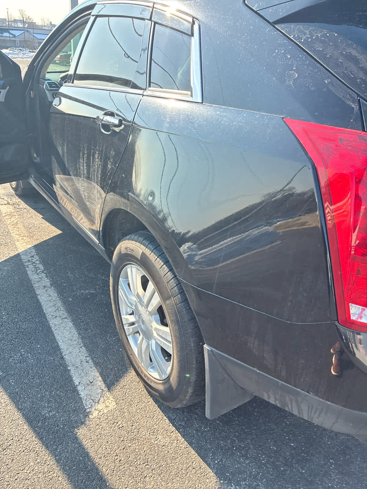 Used 2016 Cadillac SRX FWD image 2