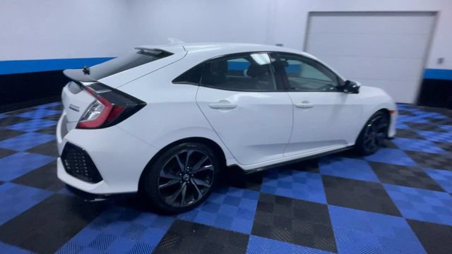 Used 2019 Honda Civic Sport Touring image 8