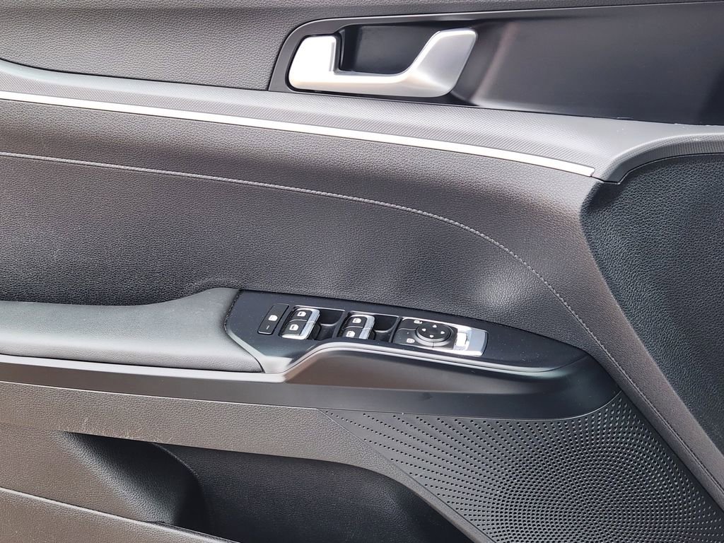 Used 2023 Kia K5 GT-Line image 22