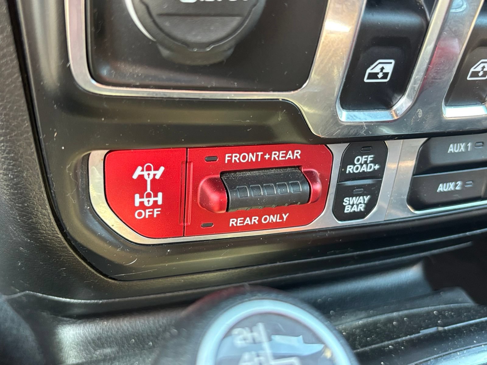 Used 2022 Jeep Wrangler Rubicon AWD/4WD image 6