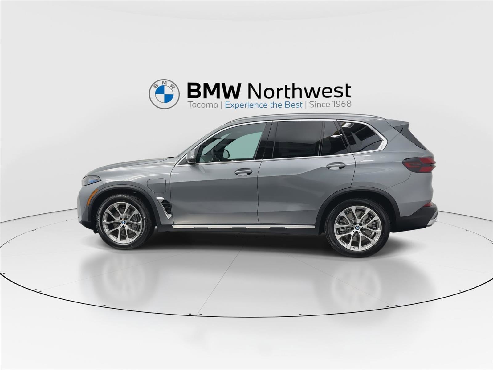 New 2026 BMW X5 xDrive50e AWD/4WD image 11