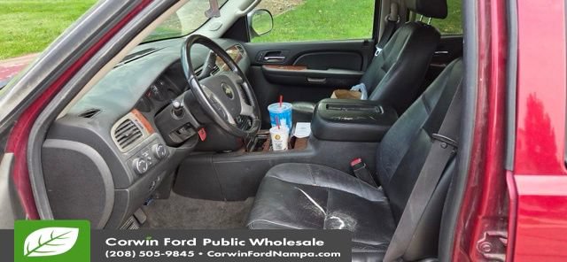 Used 2009 Chevrolet Suburban LTZ AWD/4WD image 6