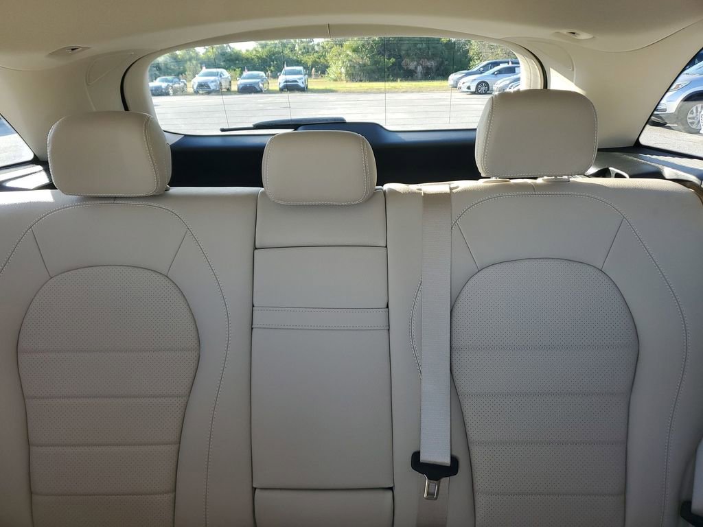 Used 2021 Mercedes-Benz GLC 300 image 13