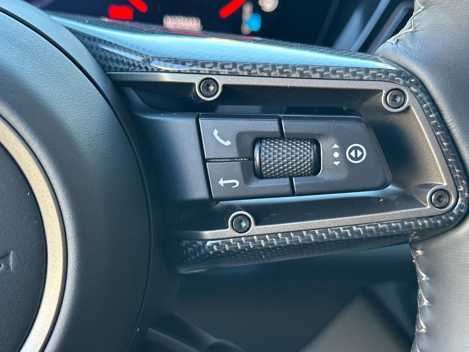 New 2025 Porsche Macan Turbo Electric image 30