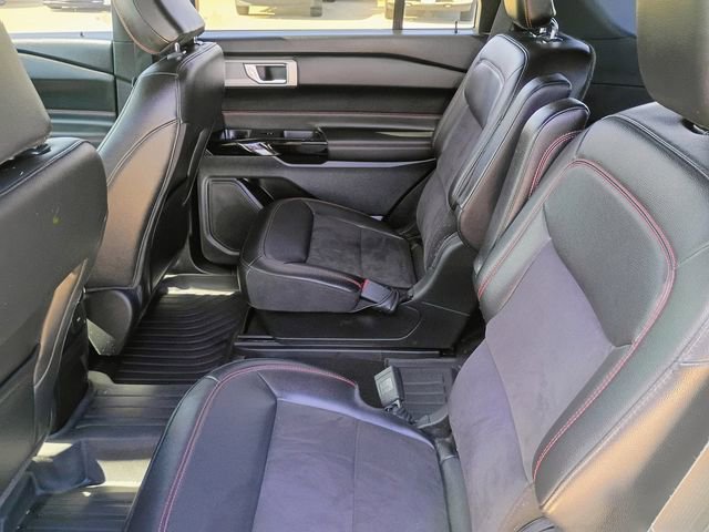 Used 2024 Ford Explorer ST-Line w/ Class IV Trailer Tow Package AWD/4WD image 21