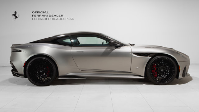 Used 2023 Aston Martin DBS Coupe image 8