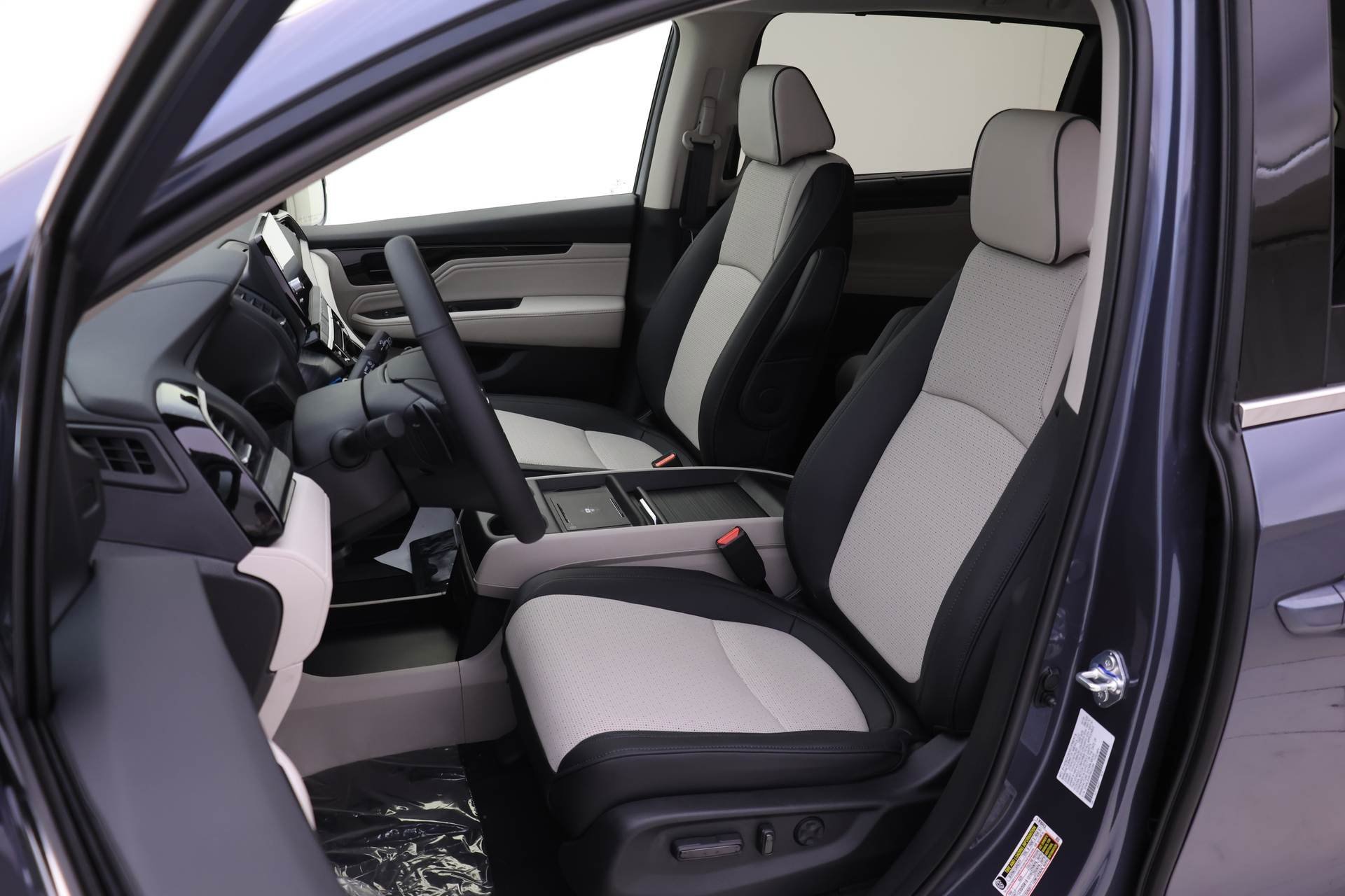 New 2026 Honda Odyssey Elite image 4