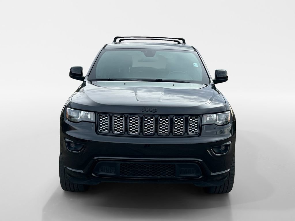 Used 2019 Jeep Grand Cherokee Altitude image 10