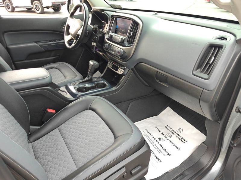 Used 2019 Chevrolet Colorado Z71 image 24