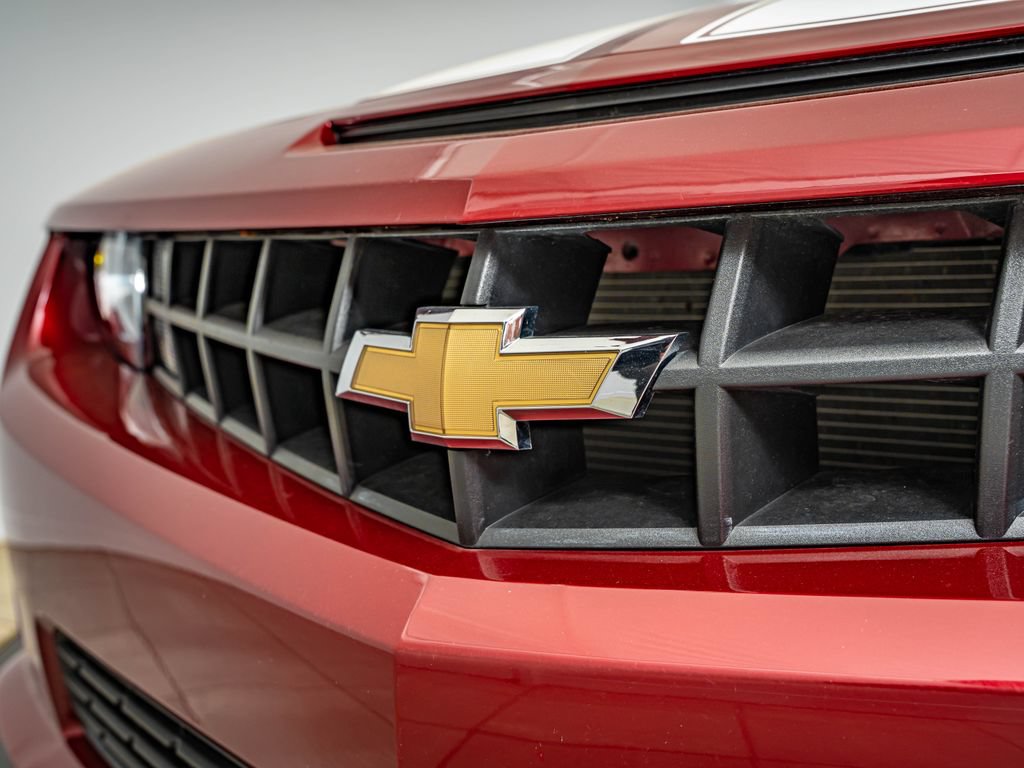 Used 2010 Chevrolet Camaro SS w/ RS Package RWD image 12