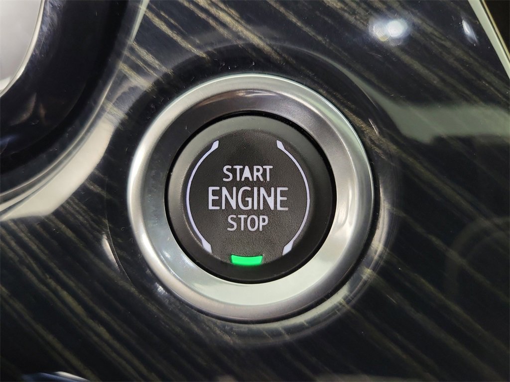 Certified 2023 Cadillac XT6 Premium Luxury image 31