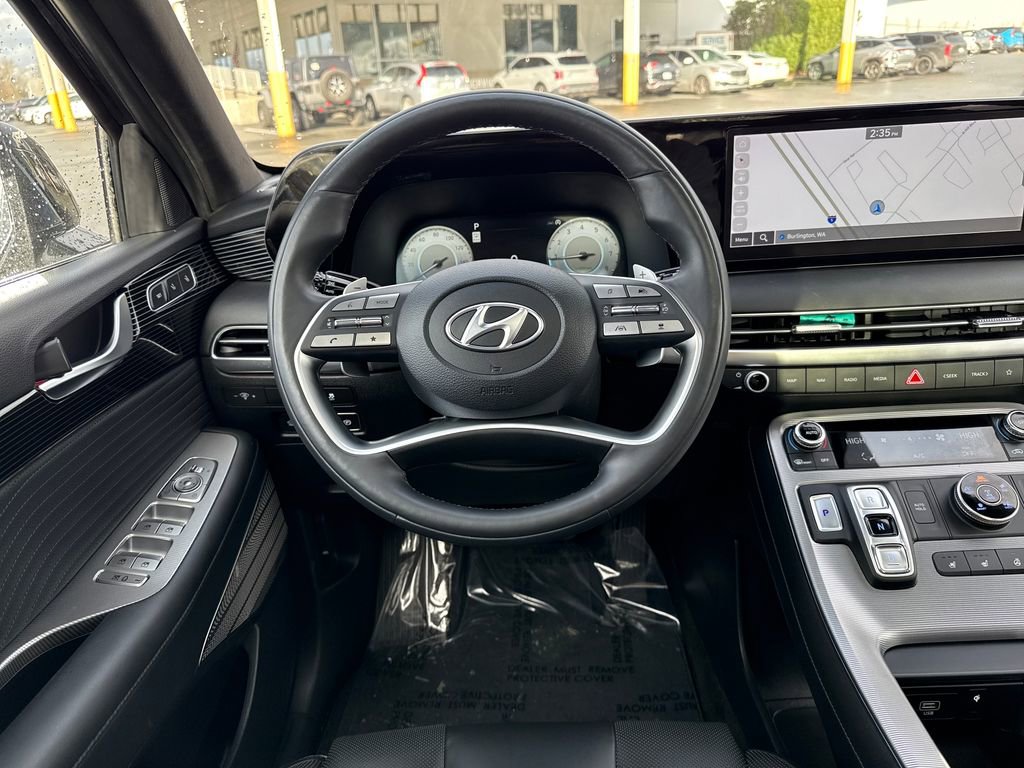 Used 2023 Hyundai Palisade Calligraphy image 22
