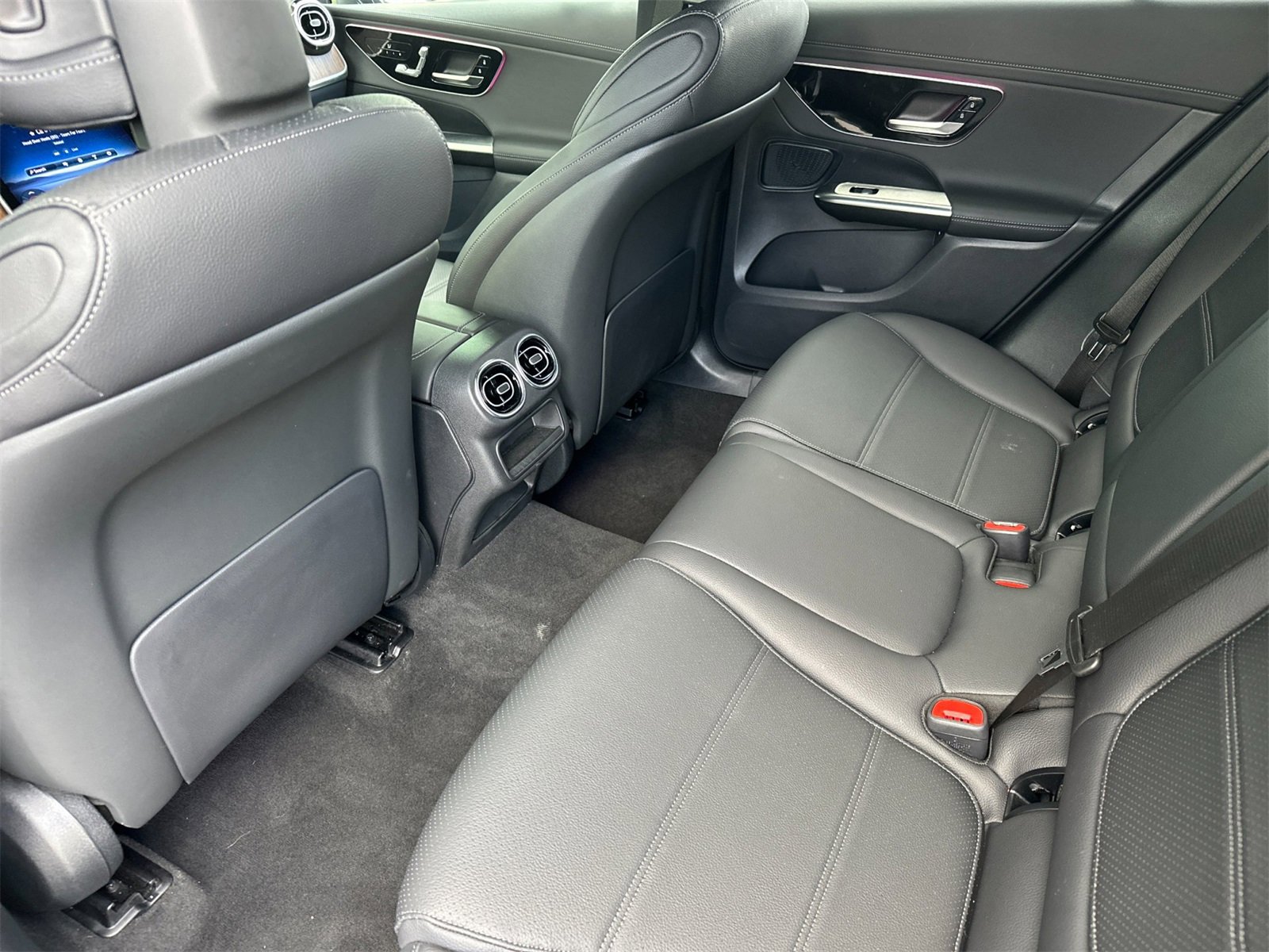 Certified 2025 Mercedes-Benz GLC 300 image 13