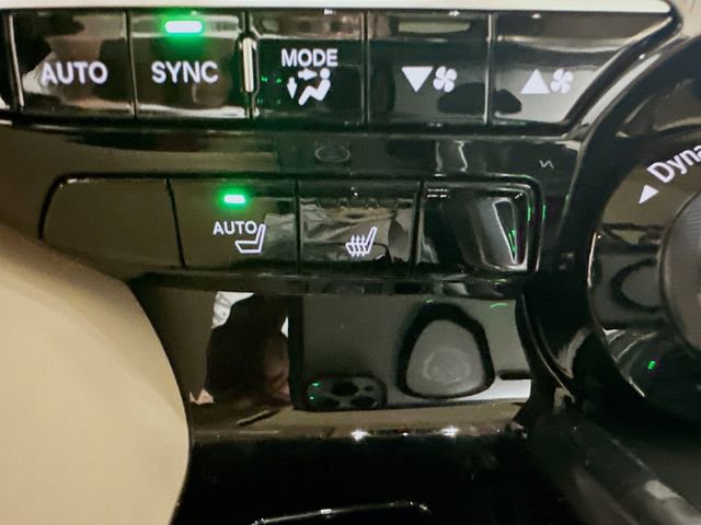 Used 2025 Acura MDX w/ Technology Package image 37