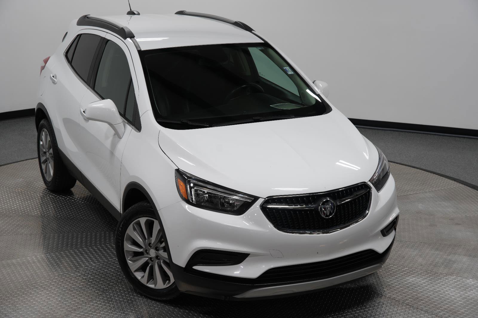 Used 2020 Buick Encore Preferred image 41