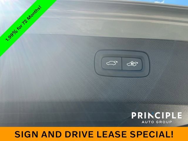 New 2026 Volvo XC90 B6 Plus w/ Protection Package Premier image 33