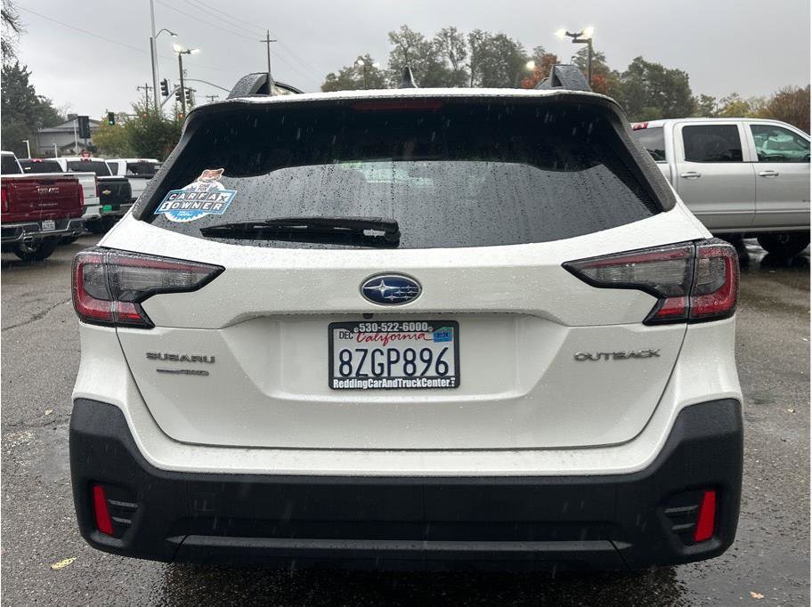 Used 2022 Subaru Outback Premium image 6
