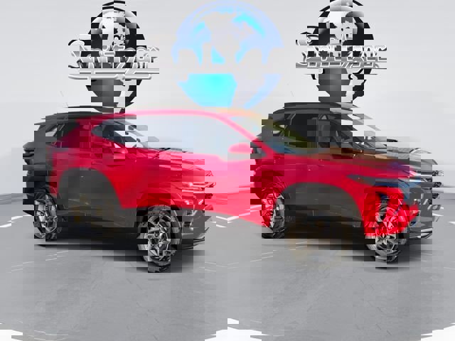 New 2026 Chevrolet Trax LT w/ Driver Confidence Package image 9