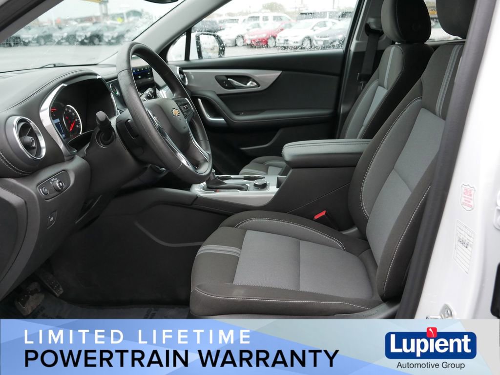Used 2025 Chevrolet Blazer LT AWD/4WD image 15