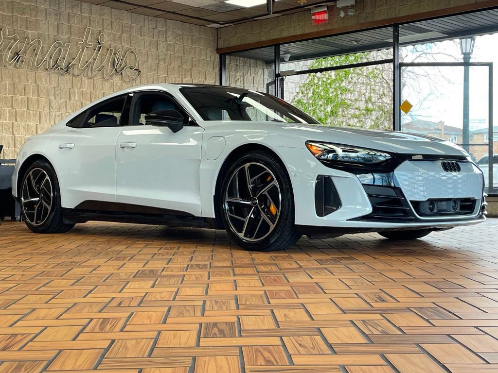 Used 2024 Audi RS e-tron GT w/ Carbon Performance Package AWD/4WD image 8