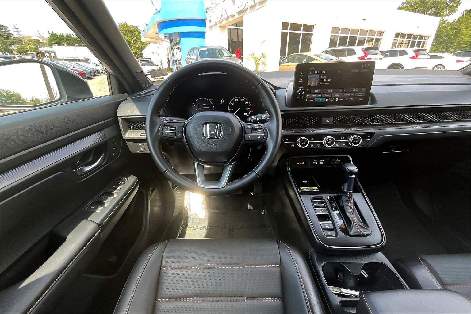 Certified 2025 Honda CR-V Sport-L image 5