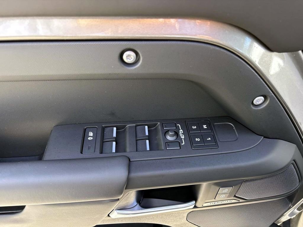 Certified 2025 Land Rover Defender 110 S image 10