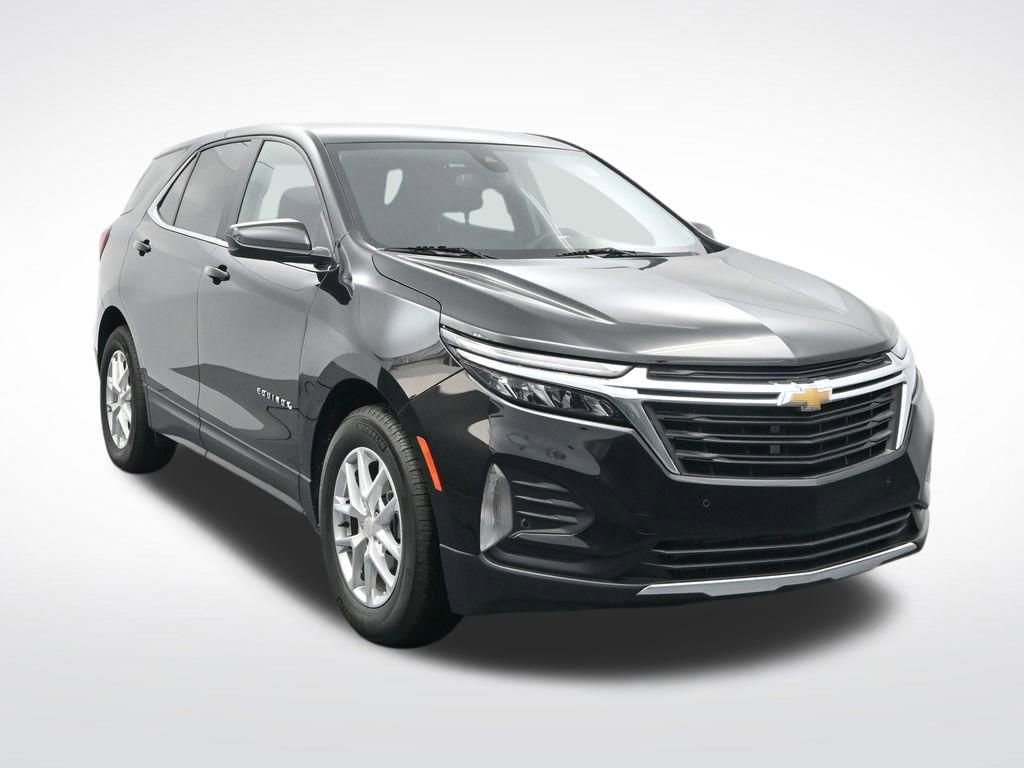 Used 2023 Chevrolet Equinox LT image 3