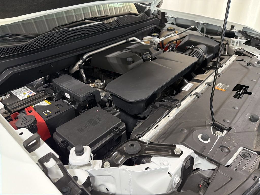 Used 2024 Chevrolet Colorado Z71 w/ Z71 Convenience Package 2 image 35