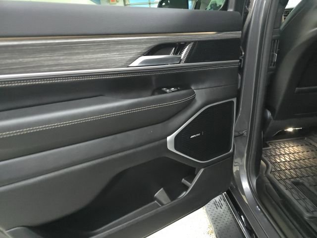 Used 2024 Jeep Wagoneer Series II w/ Premium Group I image 9