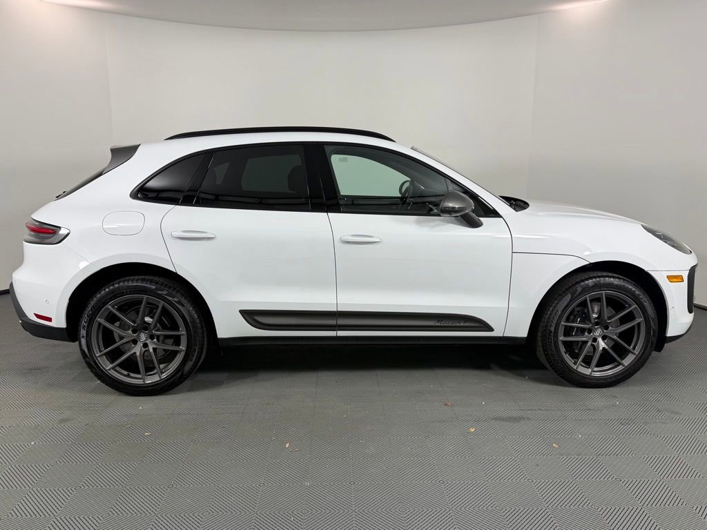 Certified 2026 Porsche Macan Turbo image 8