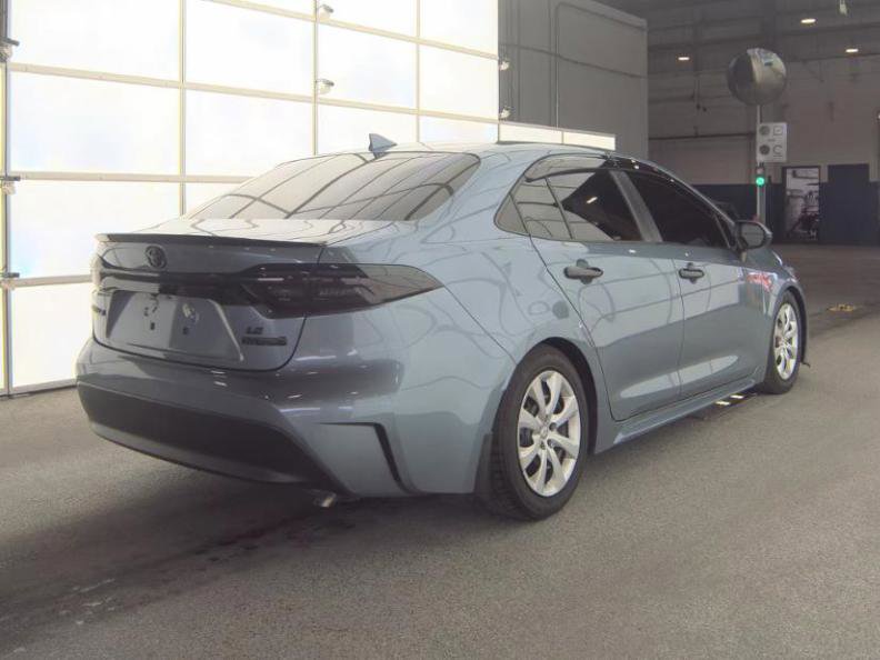 Used 2024 Toyota Corolla LE w/ LE Convenience Package FWD image 7
