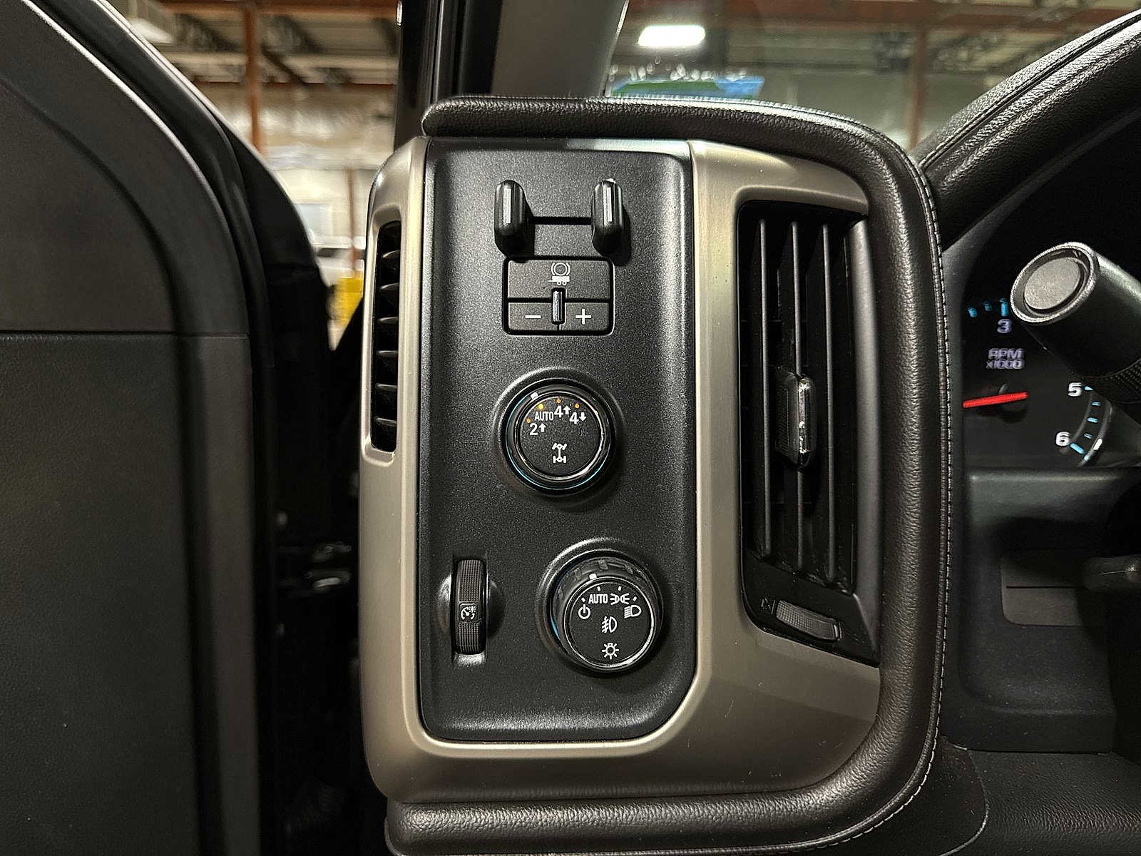 Used 2018 GMC Sierra 1500 Denali w/ Denali Ultimate Package image 34