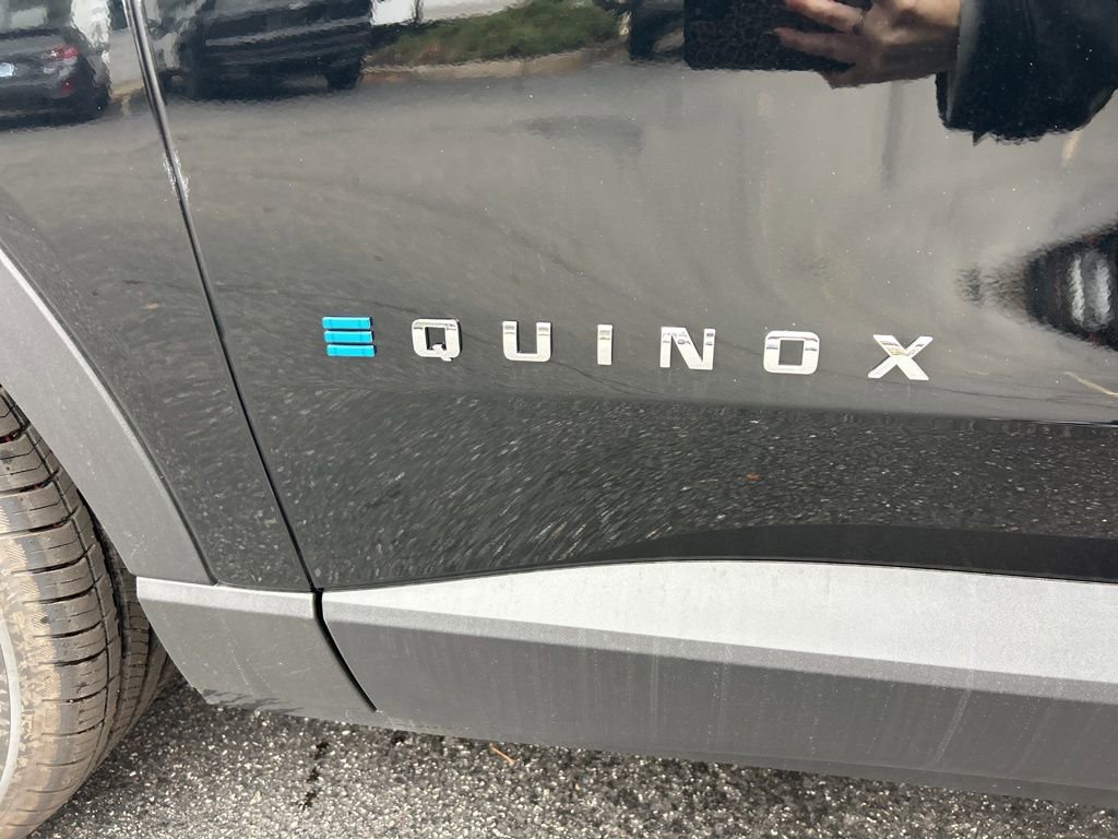 New 2026 Chevrolet Equinox EV LT image 9
