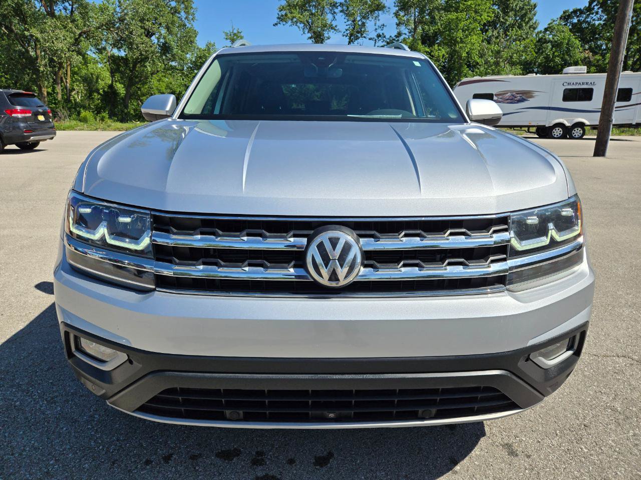 Used 2019 Volkswagen Atlas SEL Premium AWD/4WD image 2