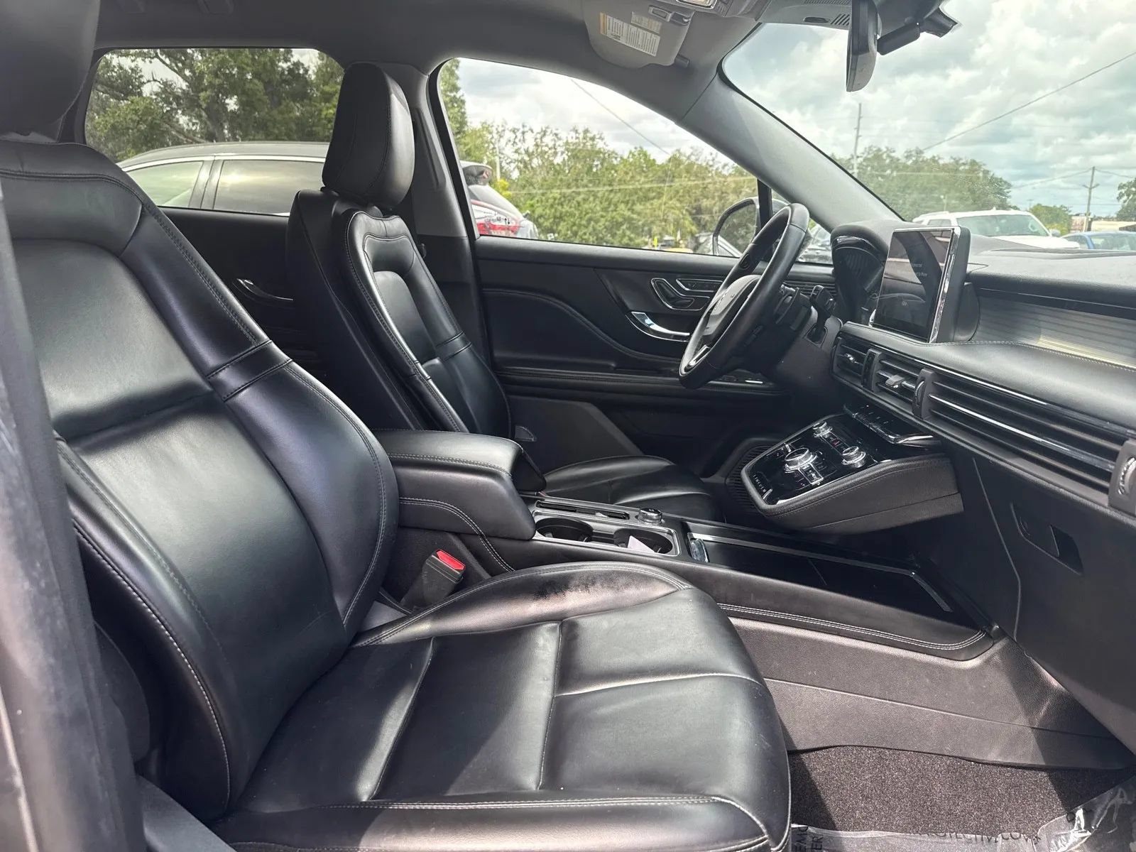 Used 2022 Lincoln Corsair FWD image 12