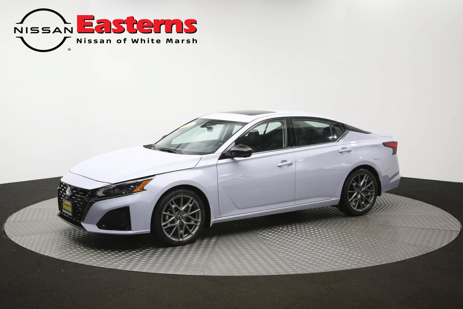Used 2023 Nissan Altima 2.0 SR FWD image 56