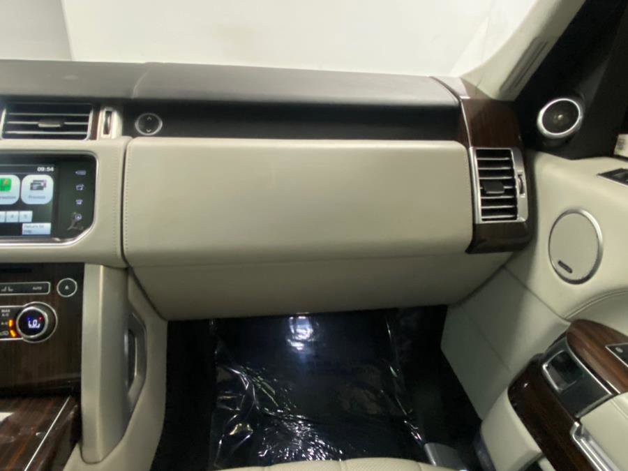 Used 2016 Land Rover Range Rover Autobiography image 25