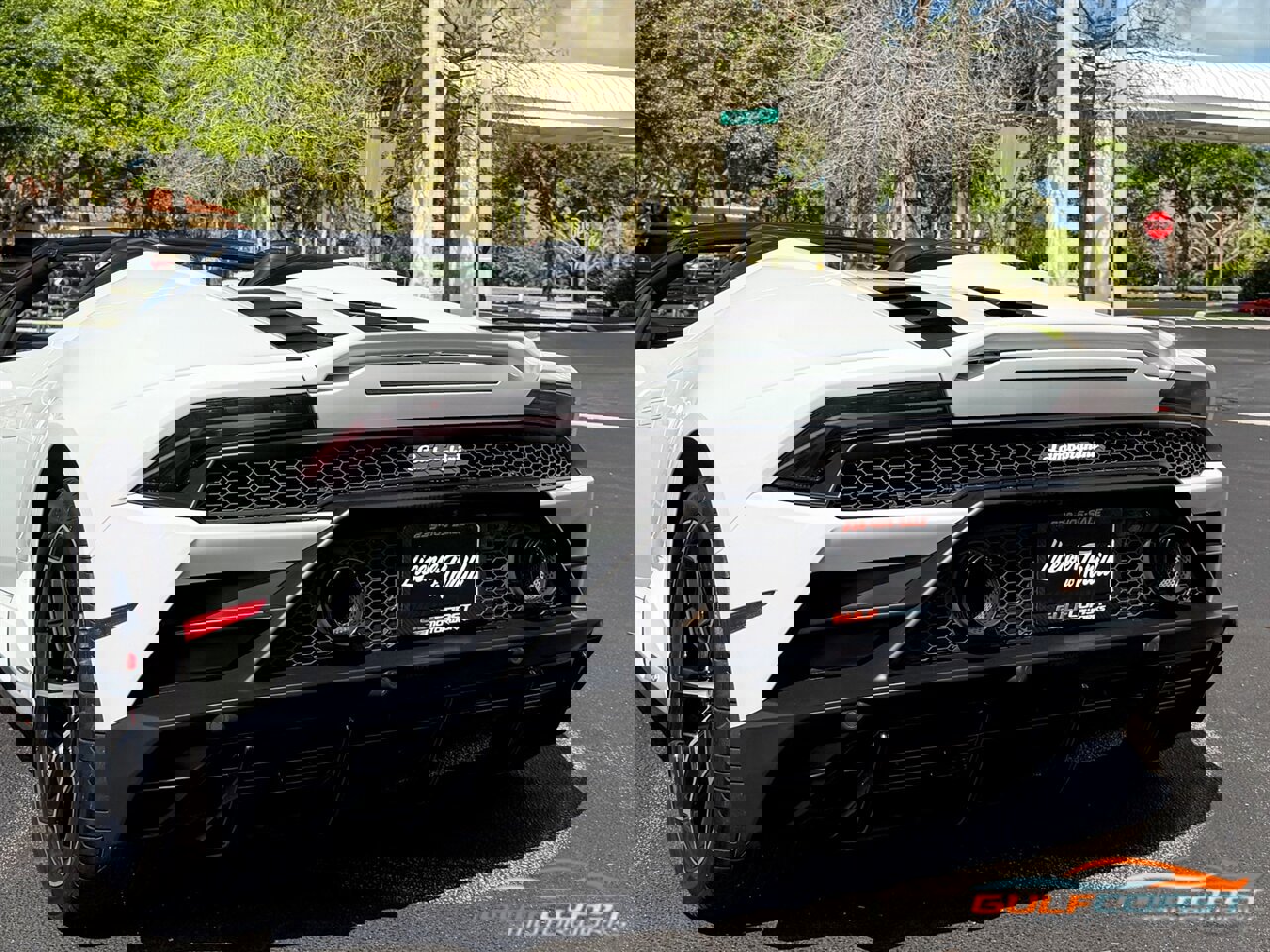 Used 2020 Lamborghini Huracan EVO image 50