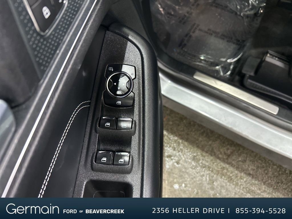 Used 2024 Ford Edge Titanium image 14