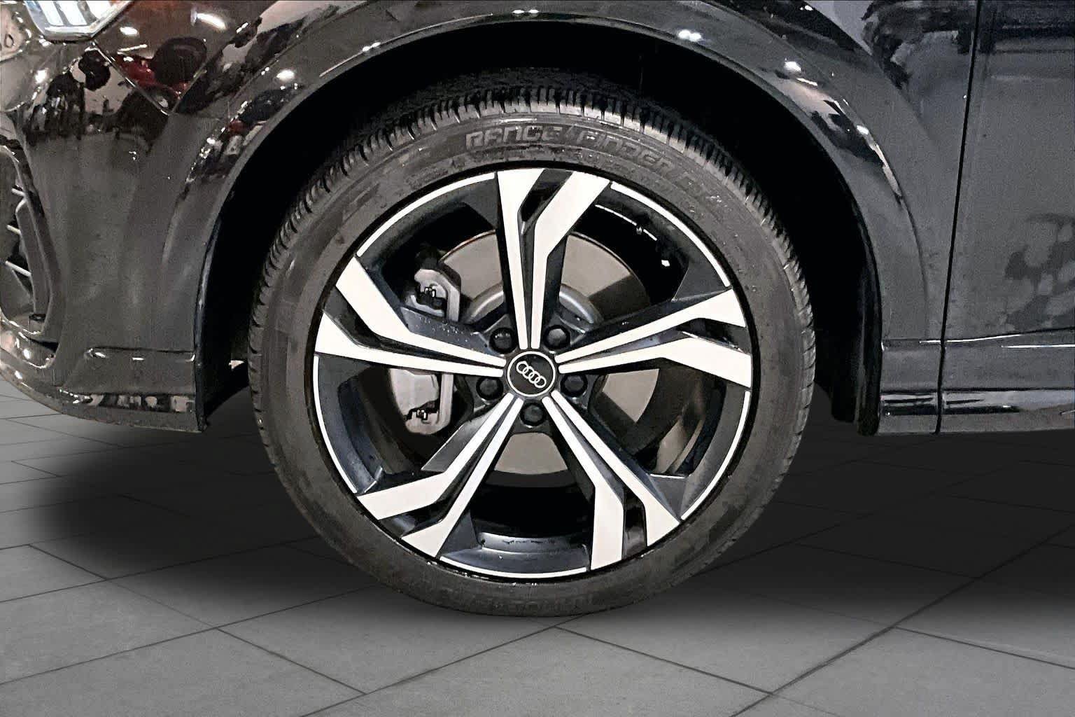 Used 2023 Audi Q3 2.0T Premium Plus w/ Premium Plus Package AWD/4WD image 11