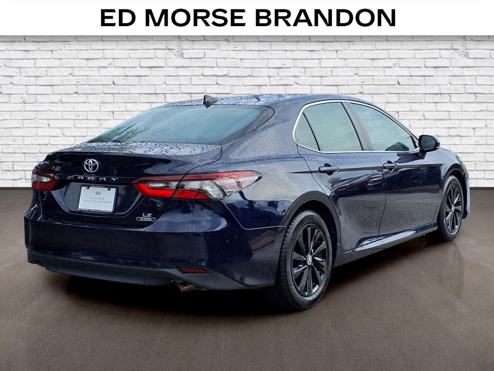 Used 2022 Toyota Camry LE FWD image 3