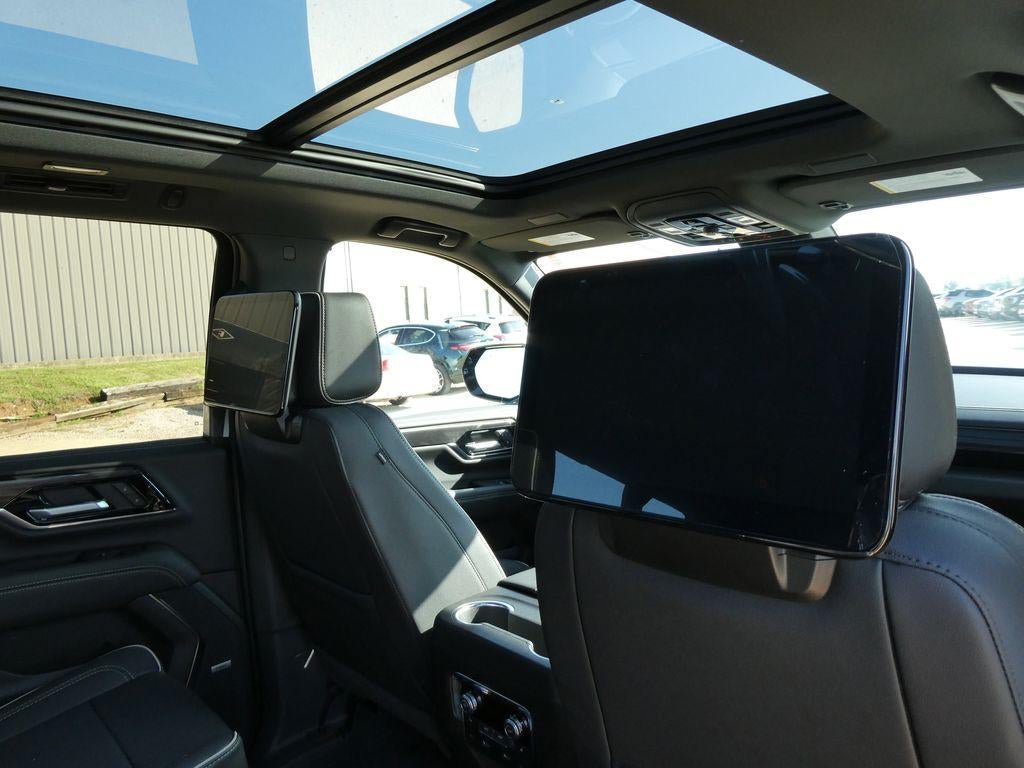 New 2026 GMC Yukon XL Elevation w/ Elevation Premium Package AWD/4WD image 14