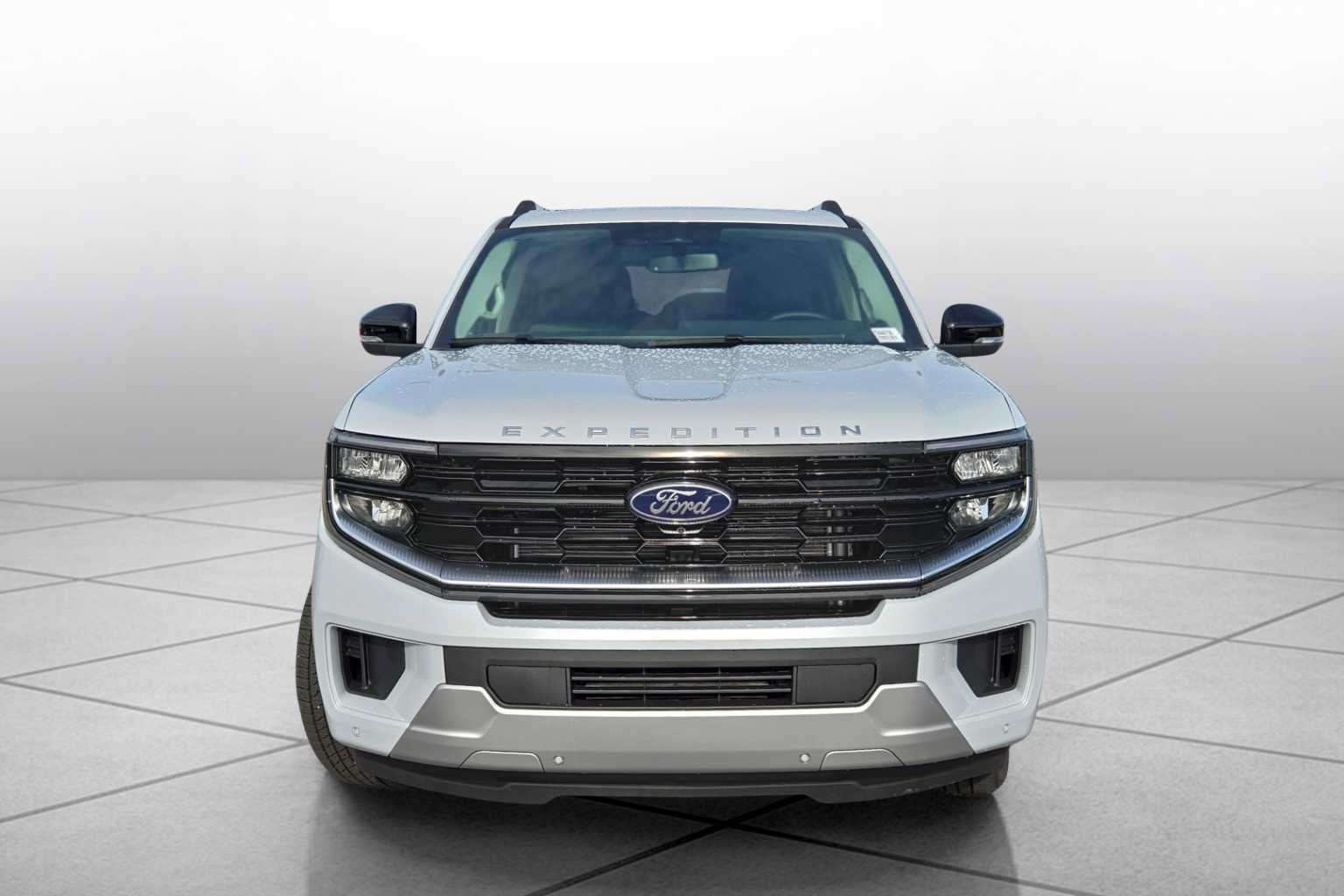 New 2026 Ford Expedition Platinum AWD/4WD image 3