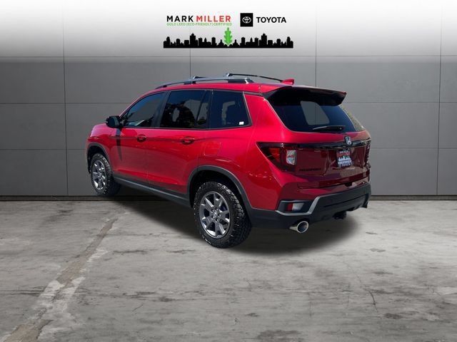Used 2024 Honda Passport TrailSport image 3