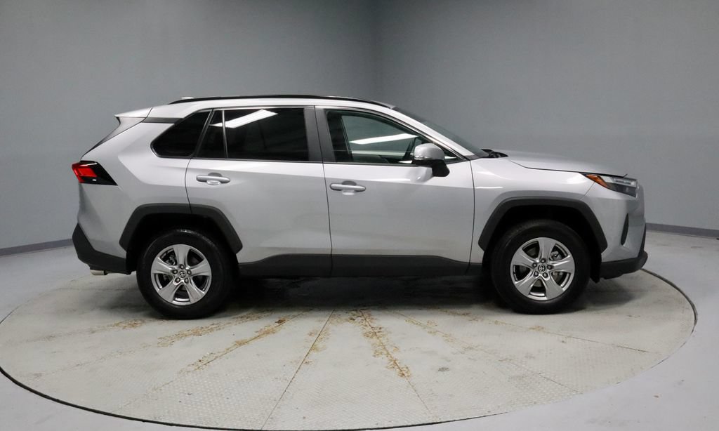 Used 2025 Toyota RAV4 XLE w/ Convenience Package AWD/4WD image 6
