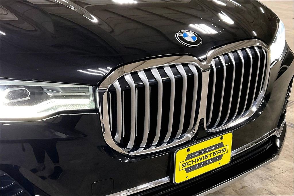 Used 2019 BMW X7 xDrive40i w/ Cold Weather Package image 30